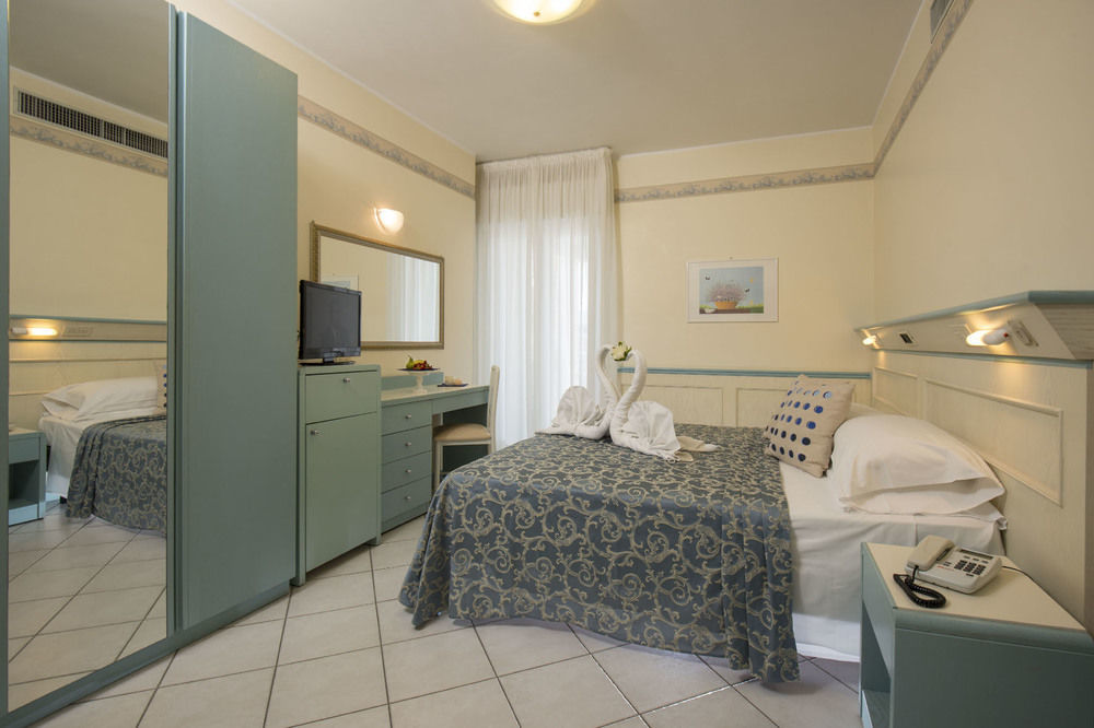 Hotel Arizona Riccione Exterior foto